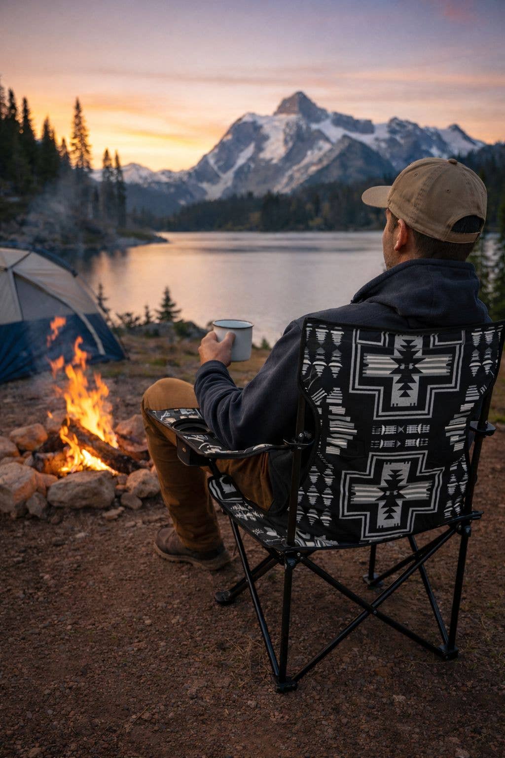 FOLDING CHAIR AZTEC BLACK