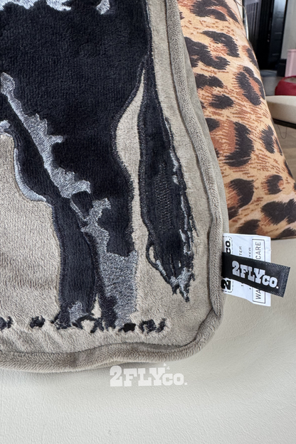 CATTLE TALK *ANGUS PILLOW